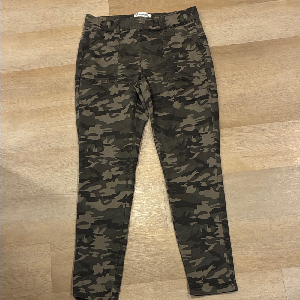No Boundaries Camouflage Skinny Jeans